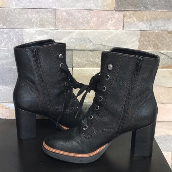 Naturalizer Callie Lace-Up Boot - Picture 3 of 6